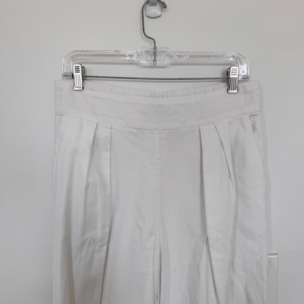 Abercrombie & Fitch White Linen Blend Pleated Trousers